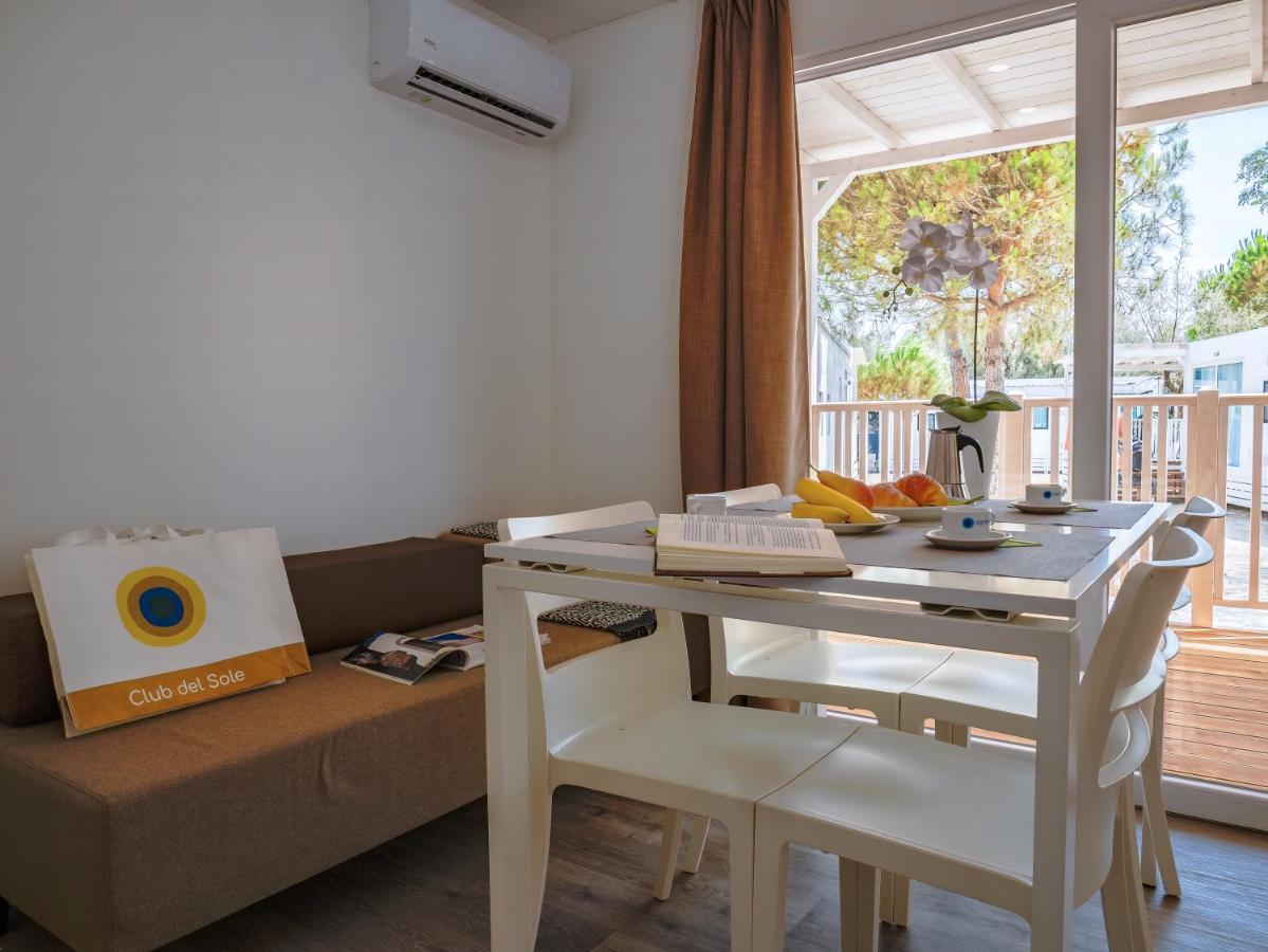 Pini Beach Village Punta Marina Exterior foto